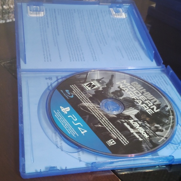 Call Of Duty Modern Warfare Video Game PS4 - Picture 5 of 12